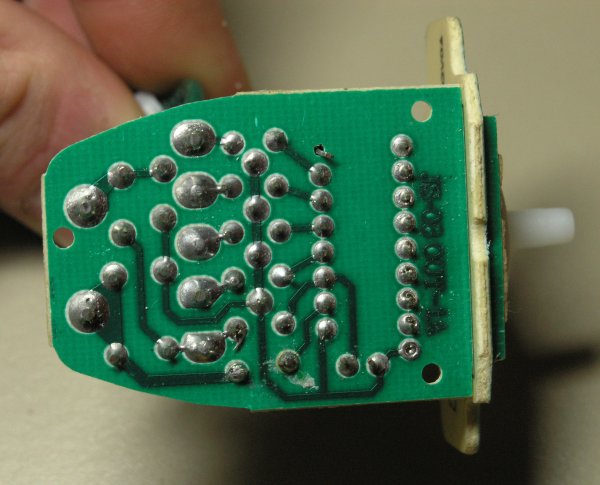 [The bottom view of the light controller]